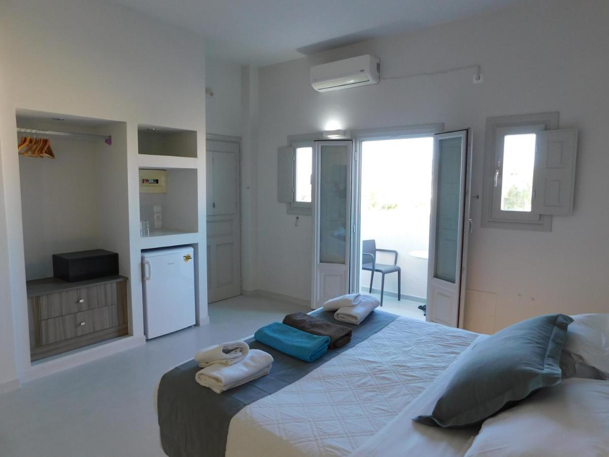 One And Only Beachfront Rooms Περίσσα Εξωτερικό φωτογραφία