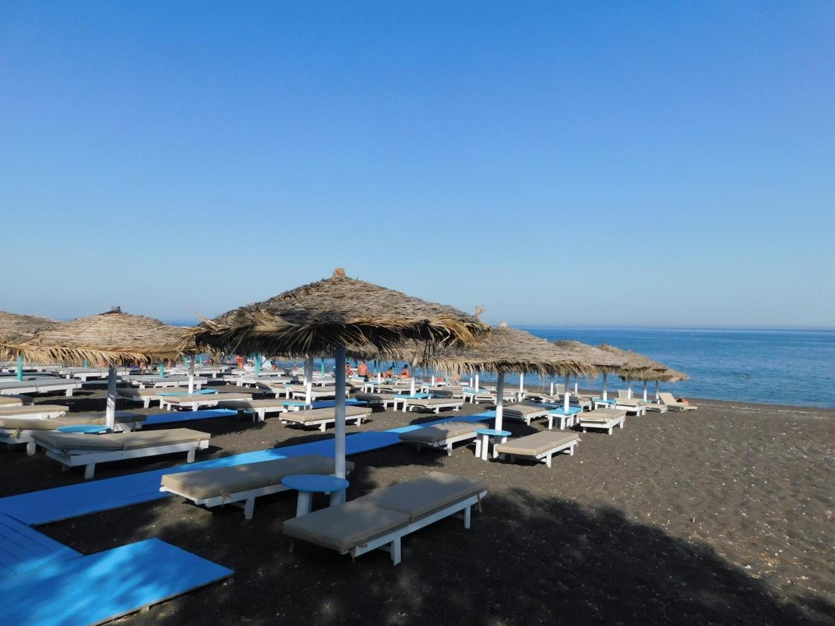 One And Only Beachfront Rooms Περίσσα Εξωτερικό φωτογραφία