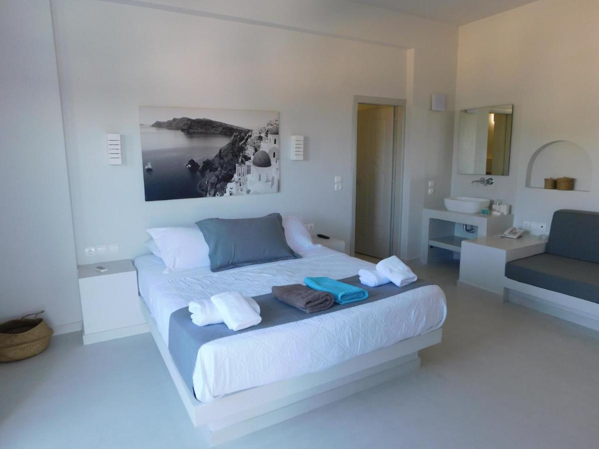 One And Only Beachfront Rooms Περίσσα Εξωτερικό φωτογραφία